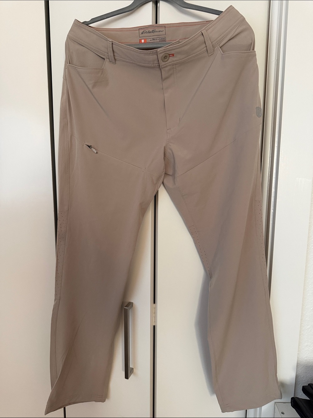 Eddie Bauer Men's Slim Outdoor Chinos — Taupe